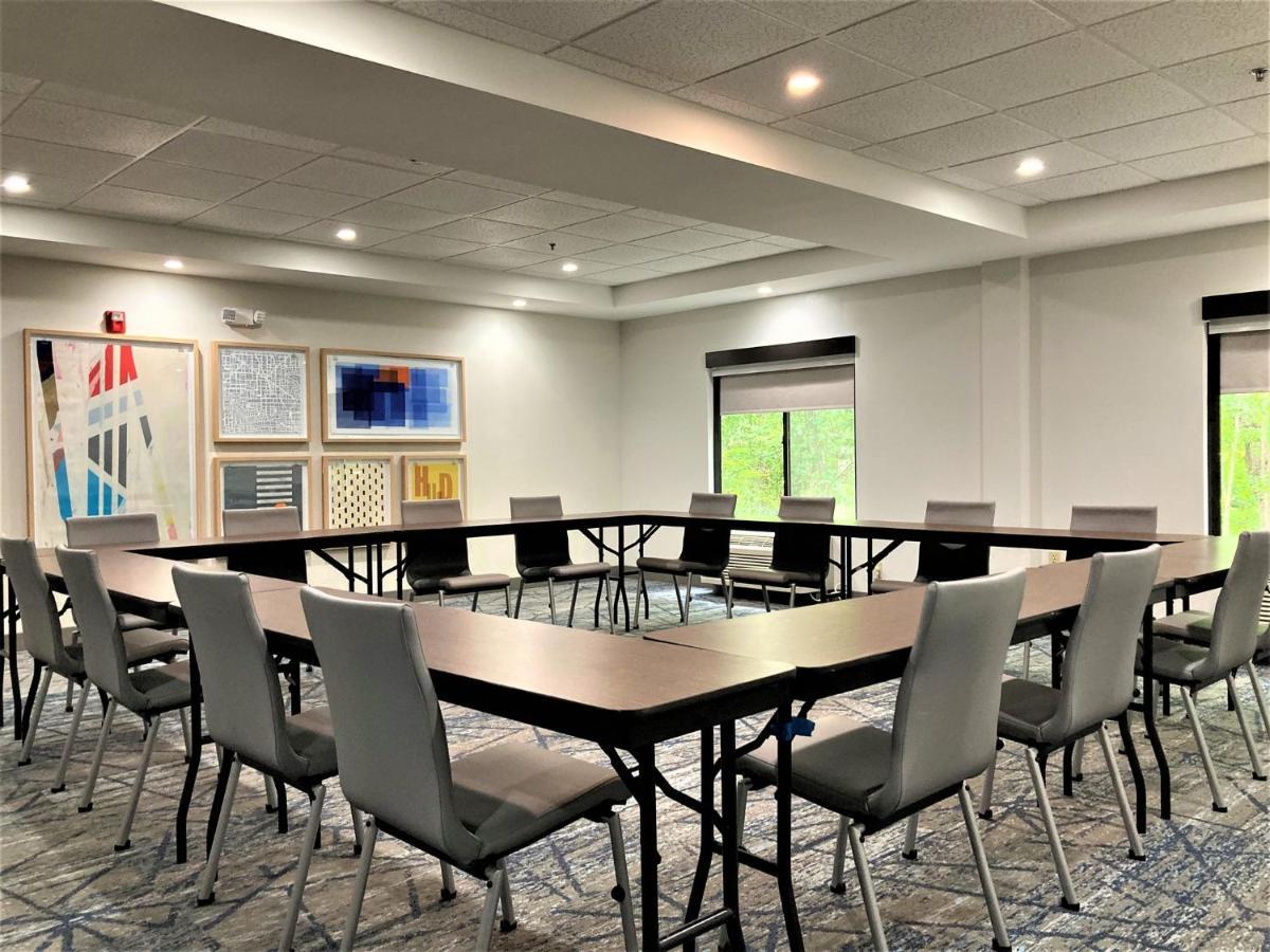 Holiday Inn Express Apex - Raleigh By Ihg Экстерьер фото