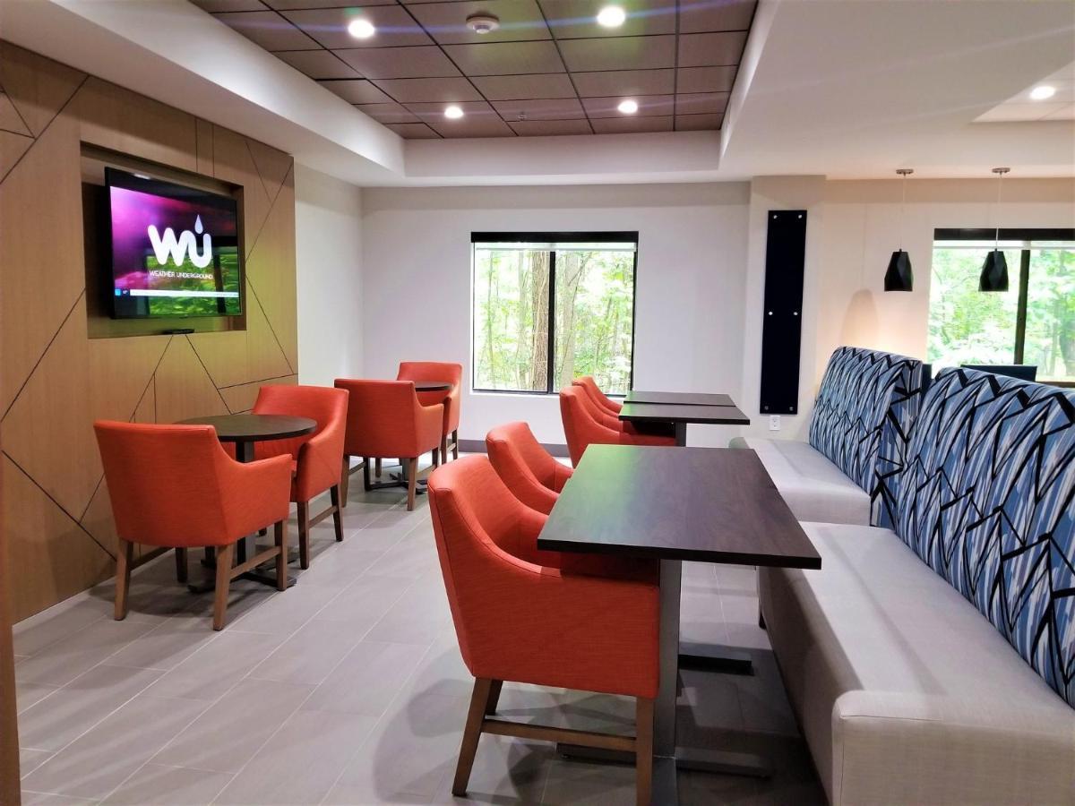 Holiday Inn Express Apex - Raleigh By Ihg Экстерьер фото